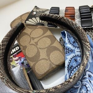 Accessories 9 piece Value Bundle! 🛍️ Beiges /Neutrals! Cosmetic Bags and More!